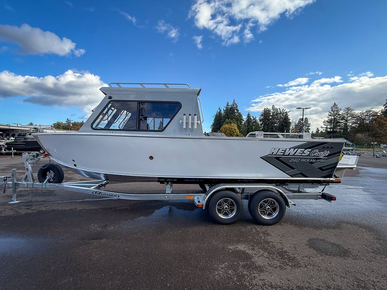 2027 HEWESCRAFT 240 OCEAN PRO HARD TOP