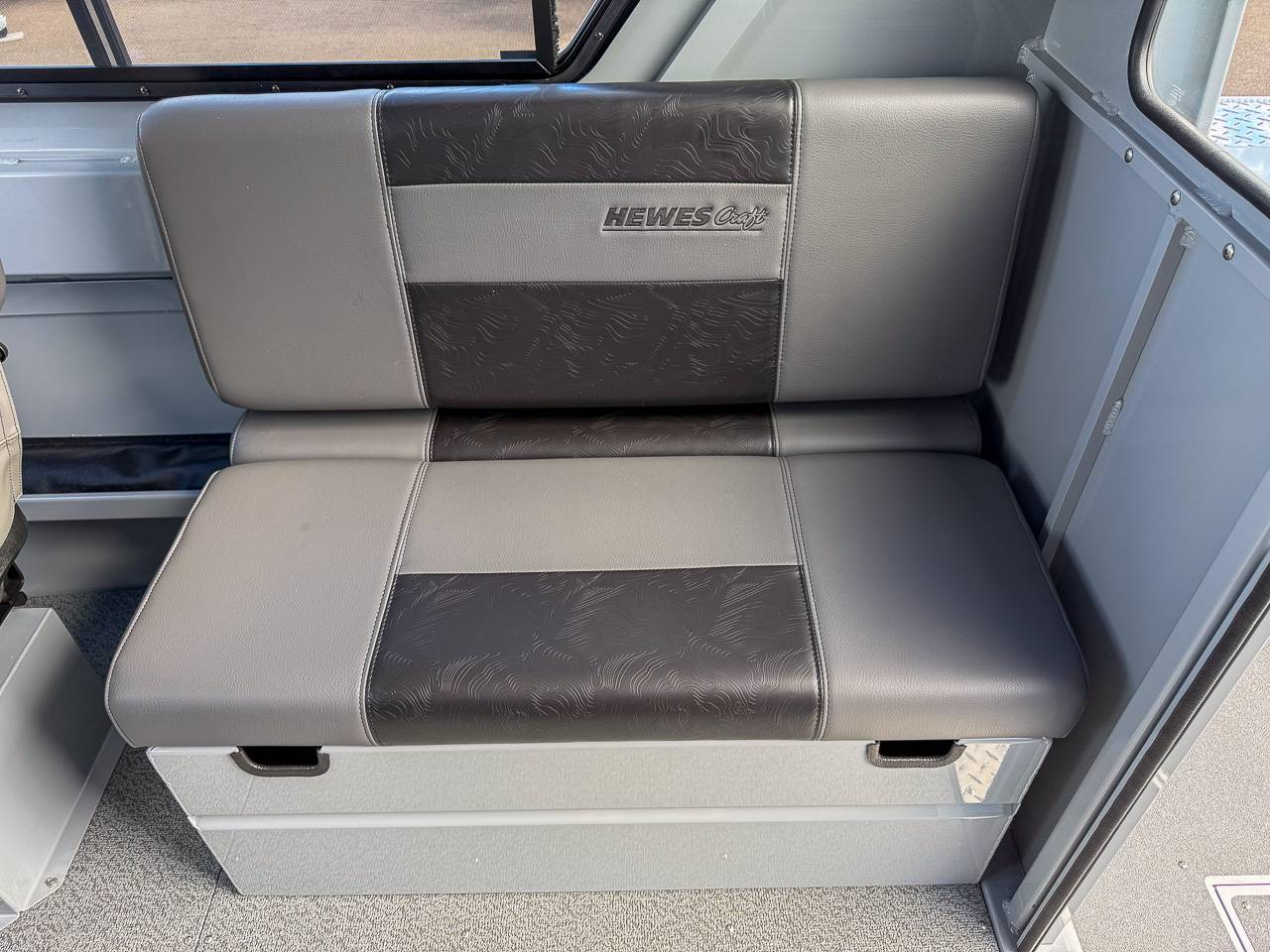 2027 HEWESCRAFT 240 OCEAN PRO HARD TOP
