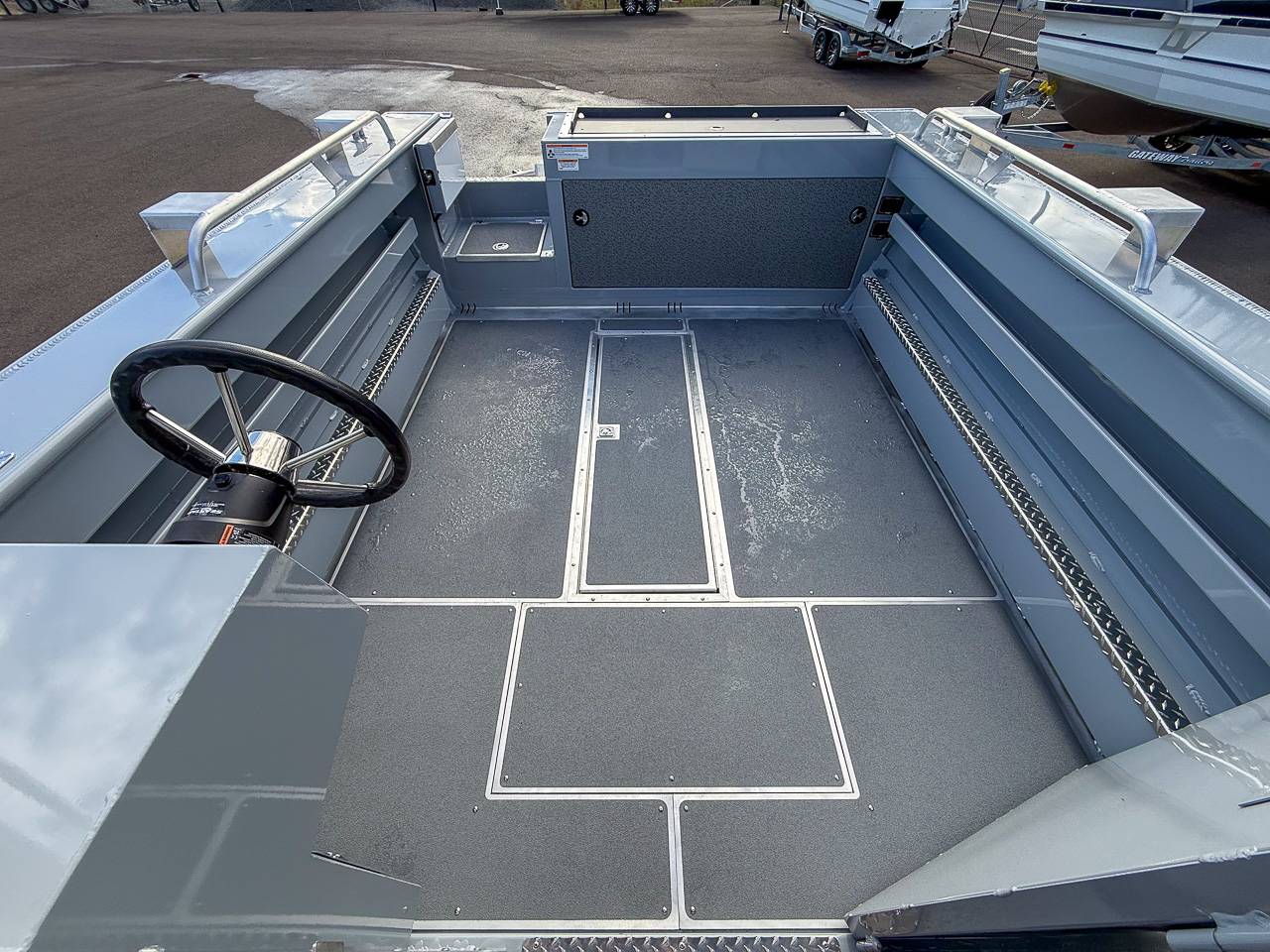 2027 HEWESCRAFT 240 OCEAN PRO HARD TOP