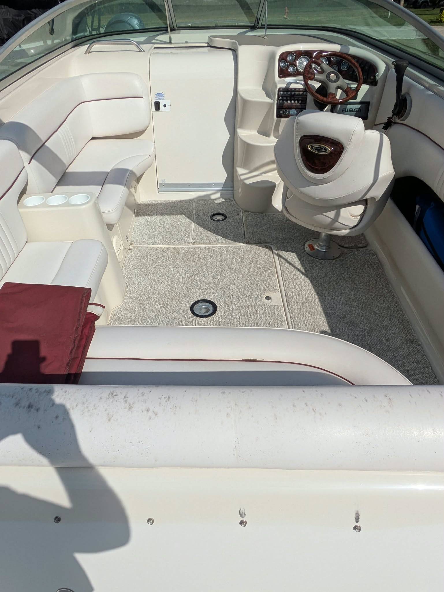 2004 CROWNLINE 235 CCR SINGLE MERCRUISER 350 MAG MP WITH TRAILER-5
