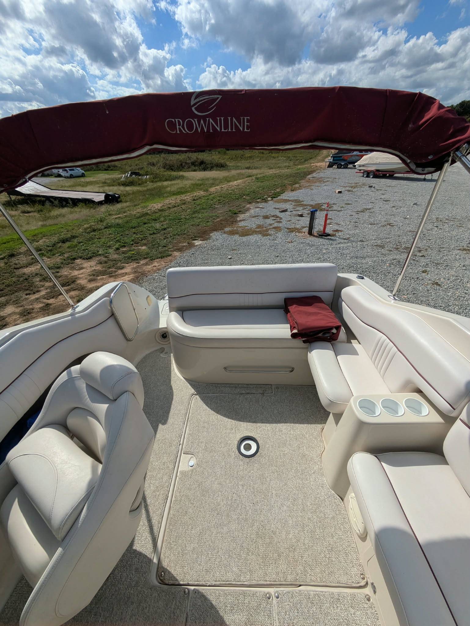 2004 CROWNLINE 235 CCR SINGLE MERCRUISER 350 MAG MP WITH TRAILER-7