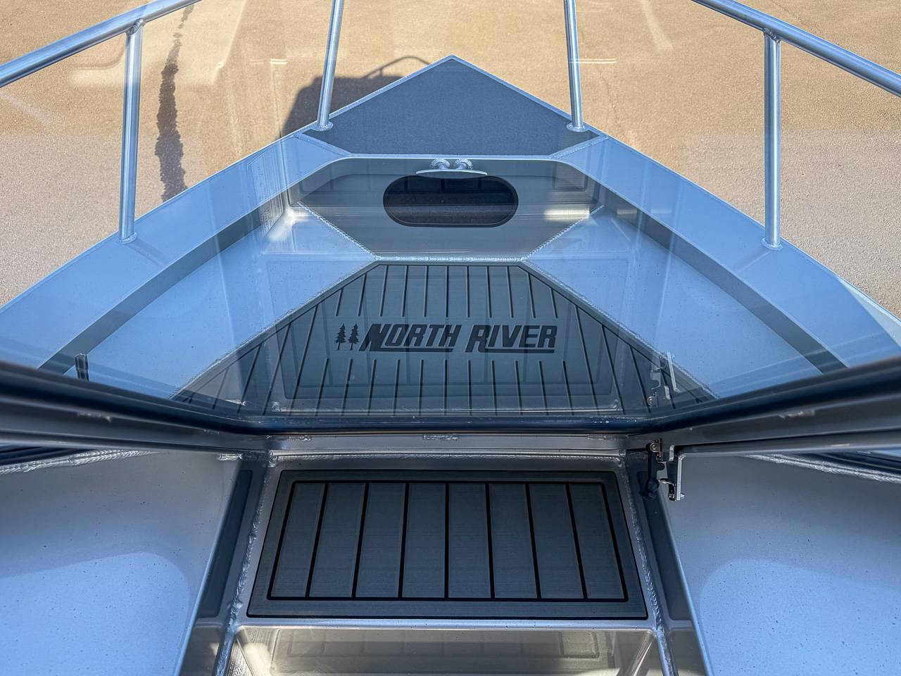 2027 NORTH RIVER 25 SEAHAWK HARDTOP