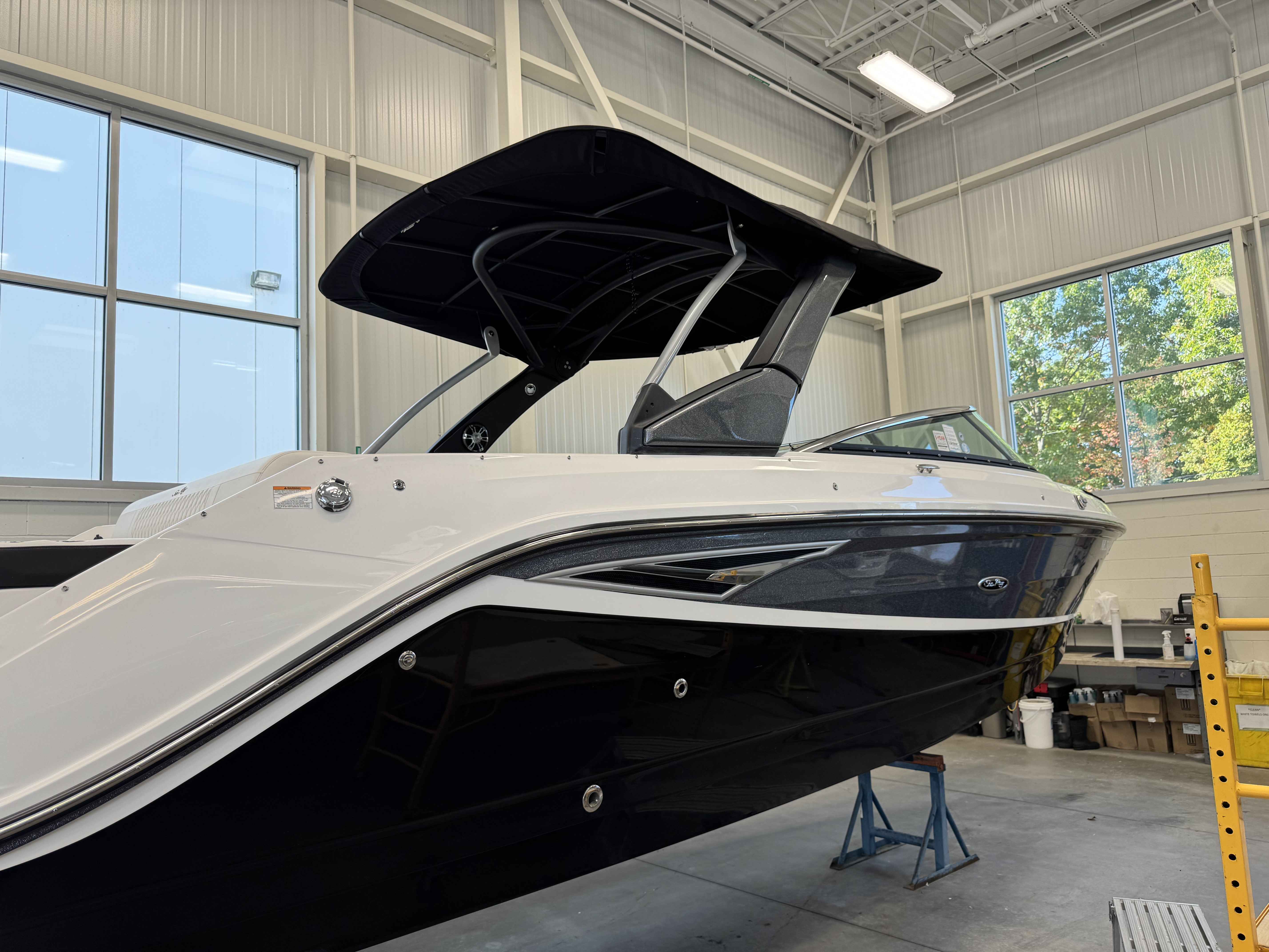 2019 SEA RAY 280SLX0