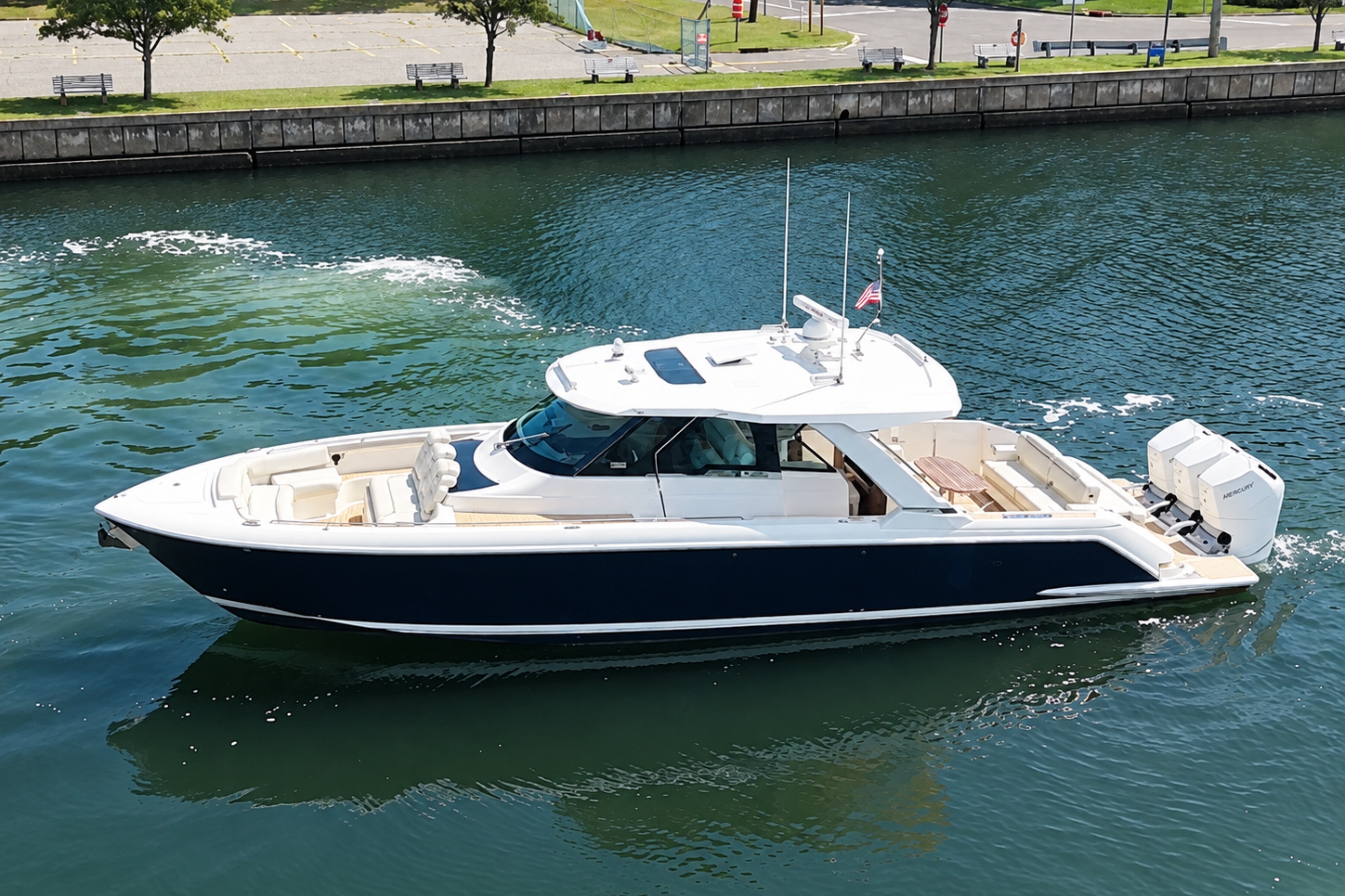2024 Tiara yachts 48 LS