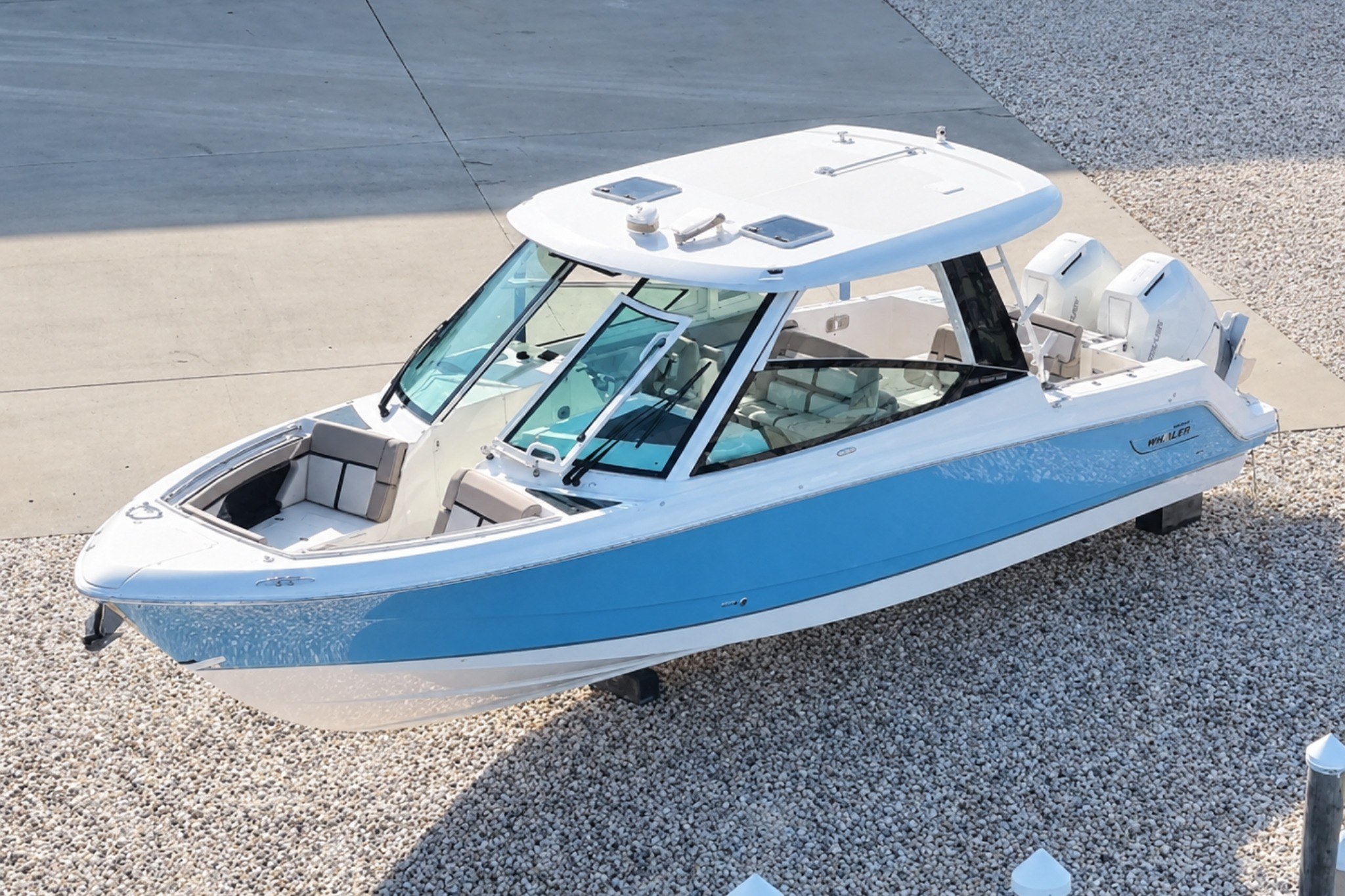 2027 Boston whaler 330 Vantage