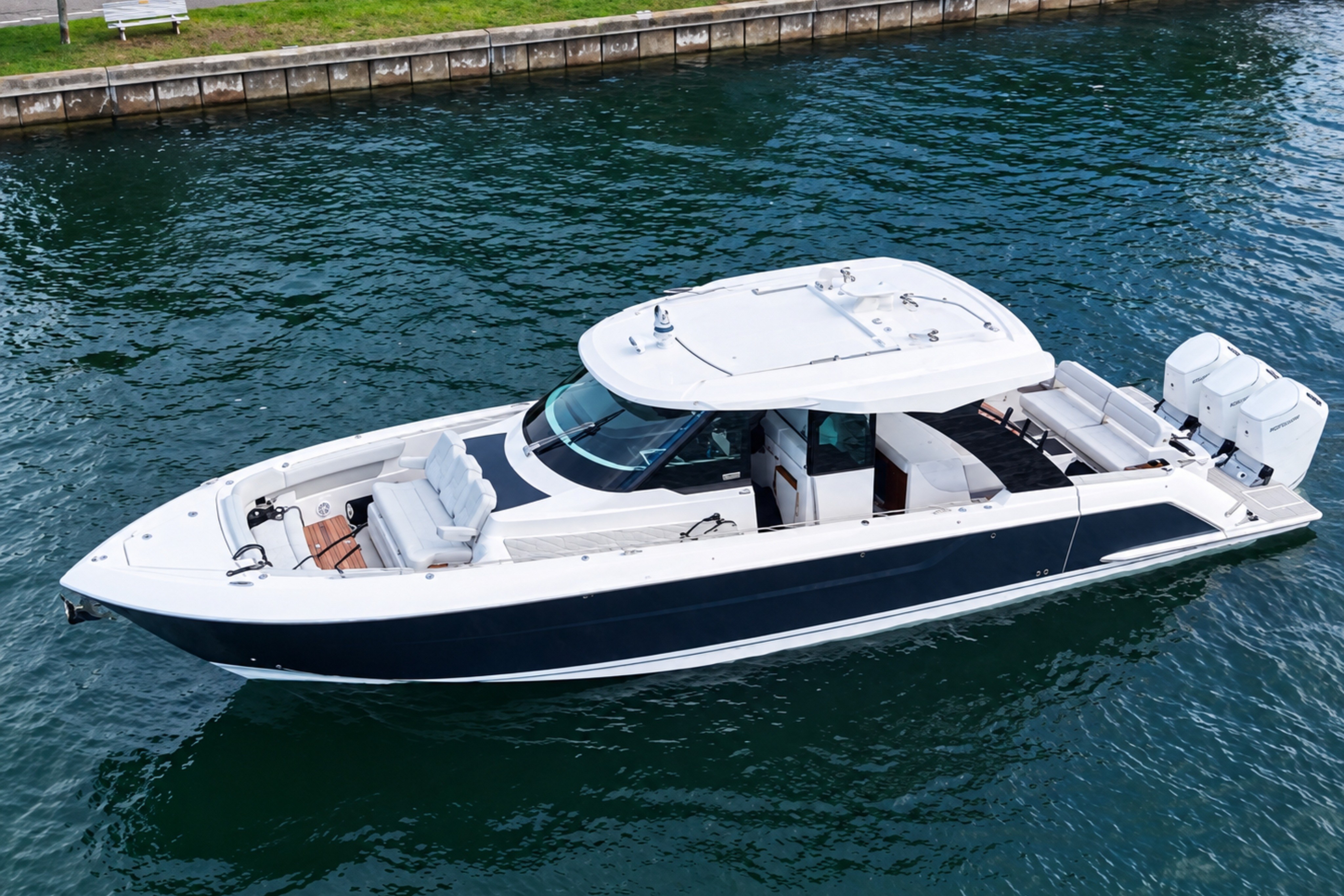 2027 Tiara yachts 46 LS