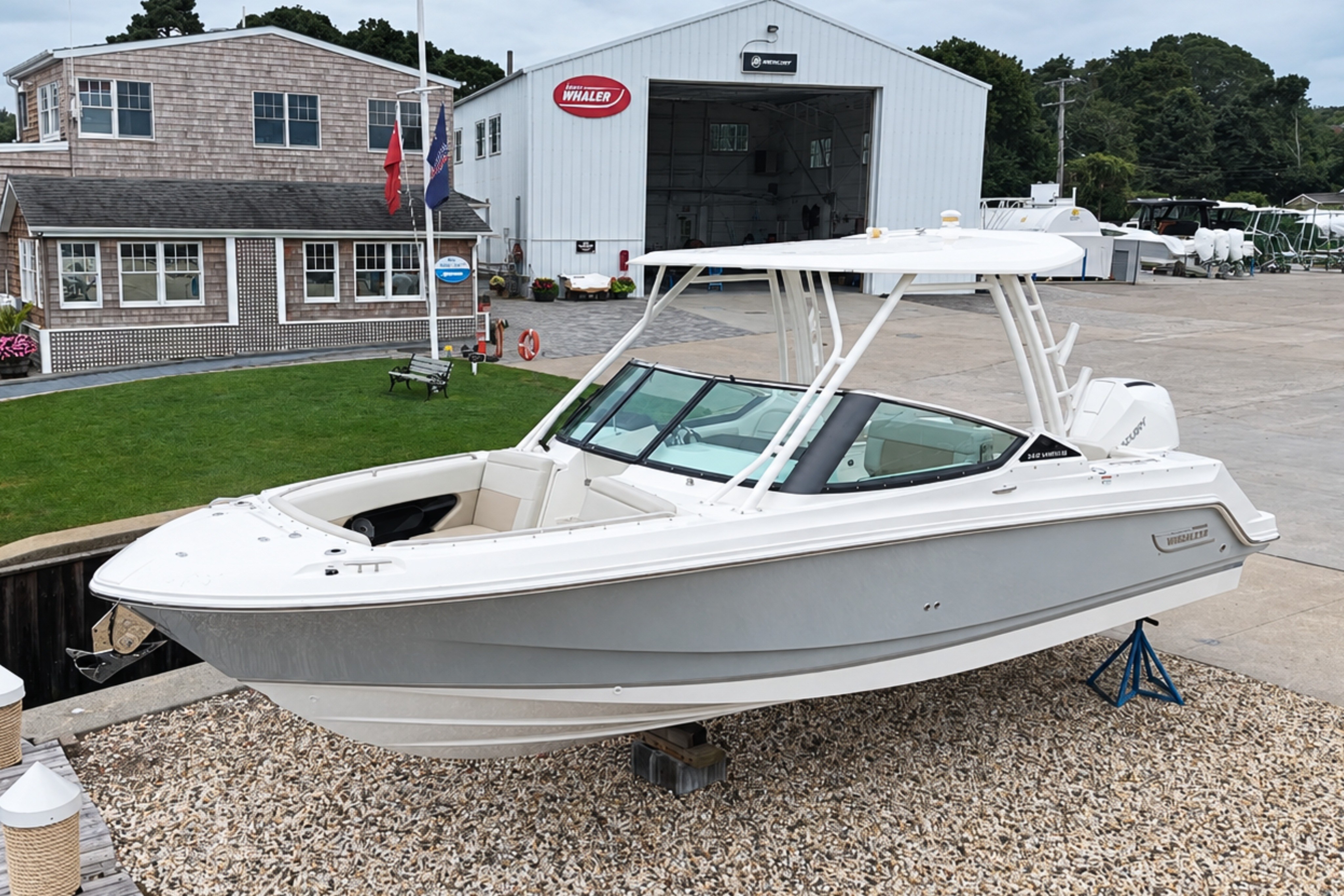2027 Boston whaler 240 Vantage