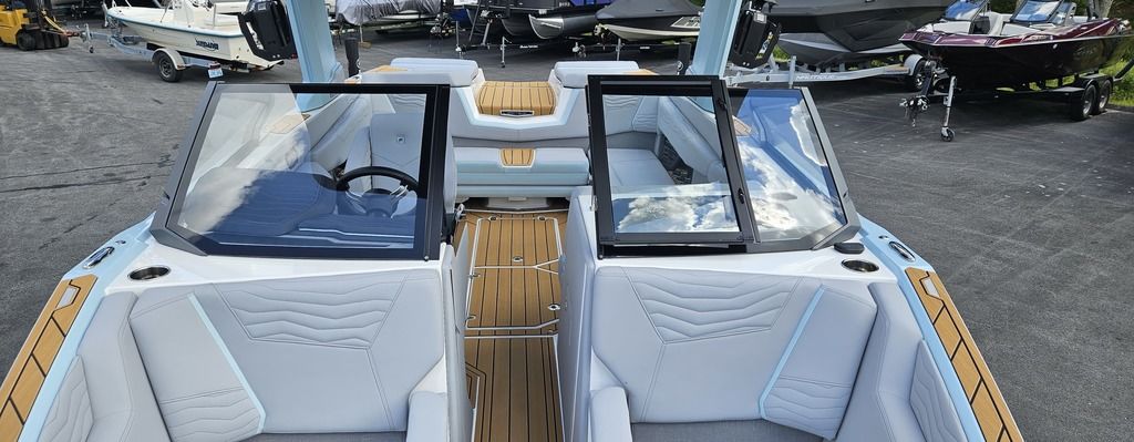 2025 Nautique Super Air Nautique G23-17