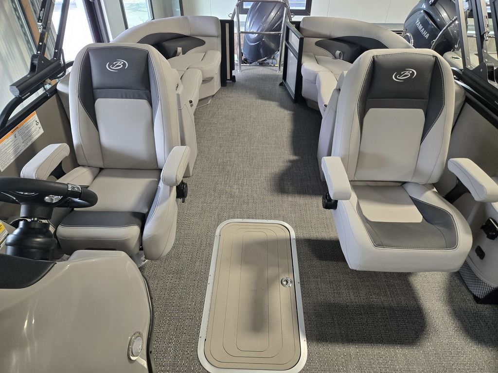 2025 Barletta boats A22QC-8