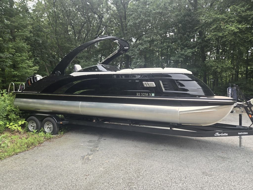 2018 Bennington 25QXSBWA-16