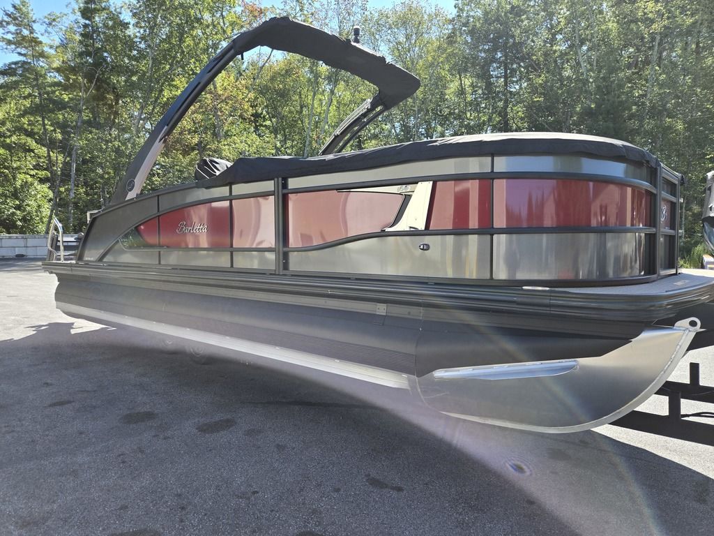 2023 Barletta boats L23UCA-3