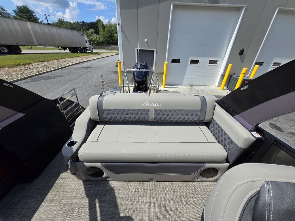 2023 Barletta boats L23UCA-14