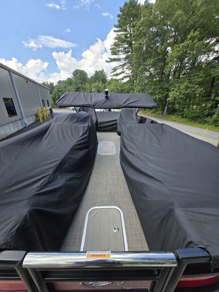 2023 Barletta boats L23UCA-20