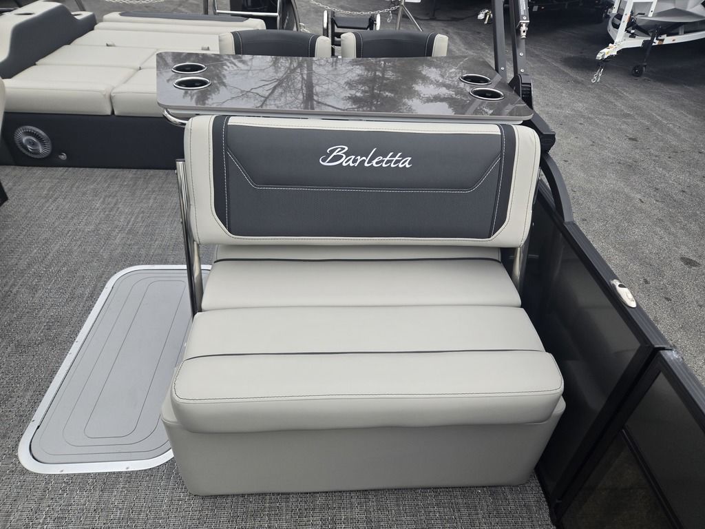 2026 Barletta boats C24UE-8