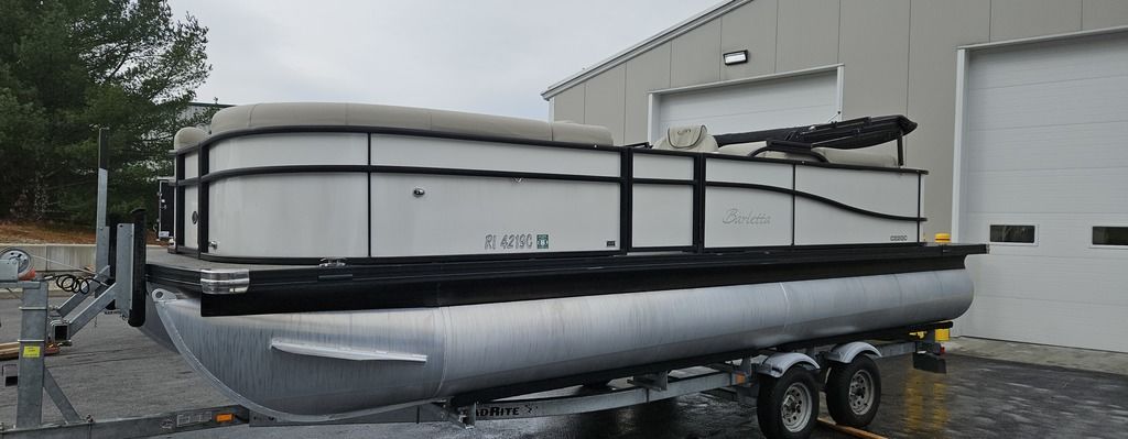 2021 Barletta boats C22QC-10