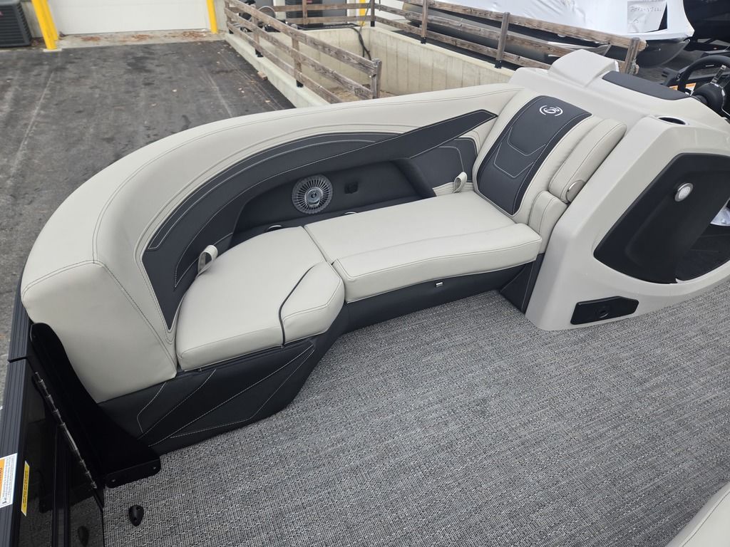 2026 Barletta boats C24UE-8