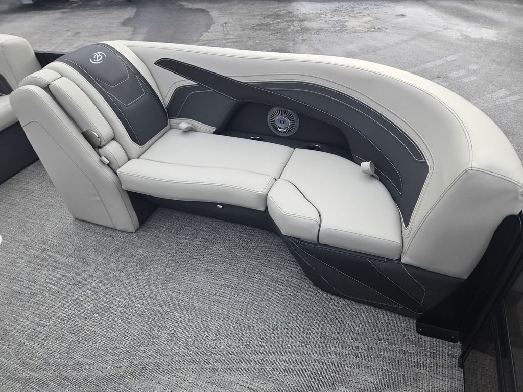 2026 Barletta boats C22M-5