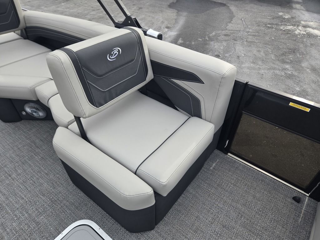 2026 Barletta boats C22M-10