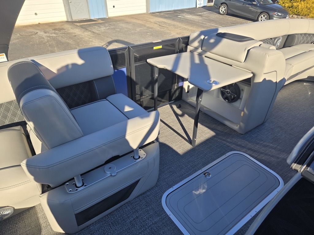 2026 Barletta boats L25U-18