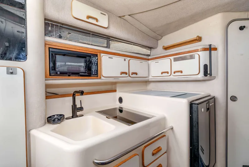 Boat image thumbnail 16