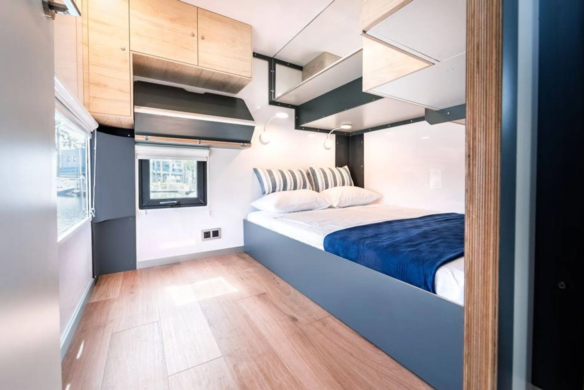 Boat gallery thumbnail 17
