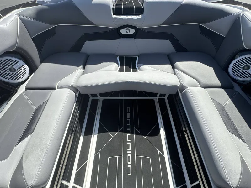 Boat image thumbnail 4
