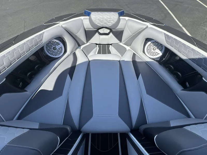 Boat image thumbnail 22