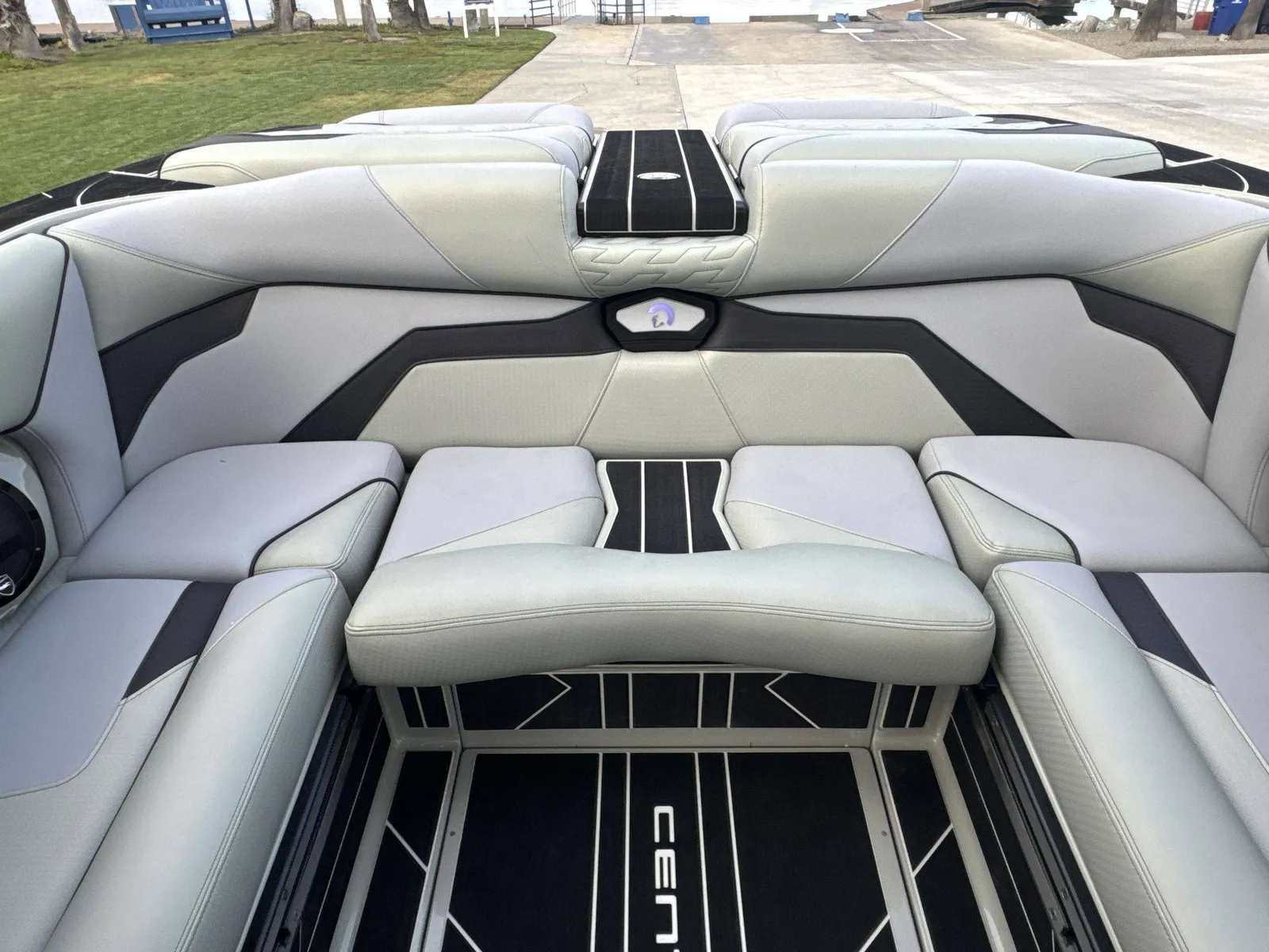 Boat image 7