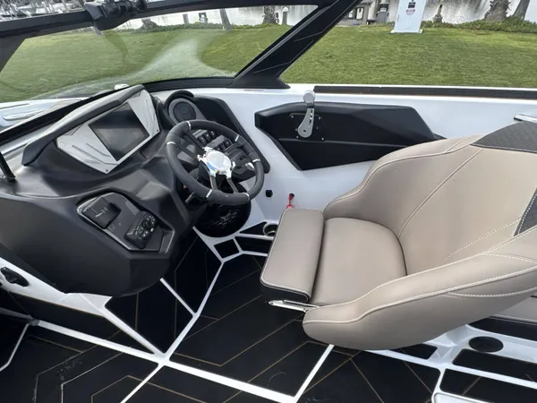 2026 Supreme S220 3