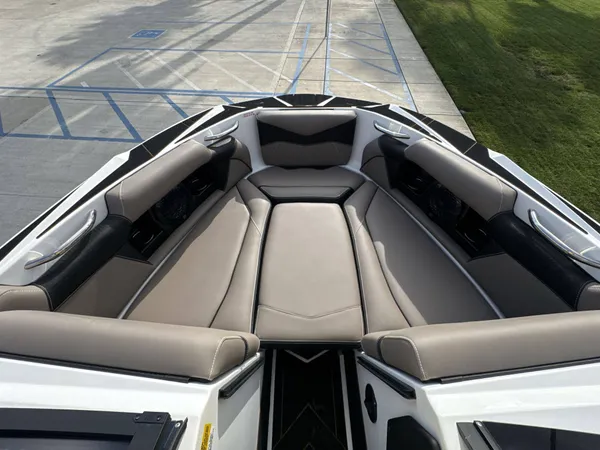 2026 Supreme S220 9
