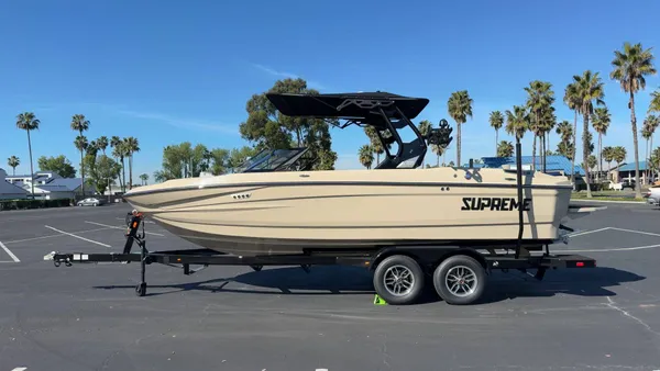 2026 Supreme S220 1