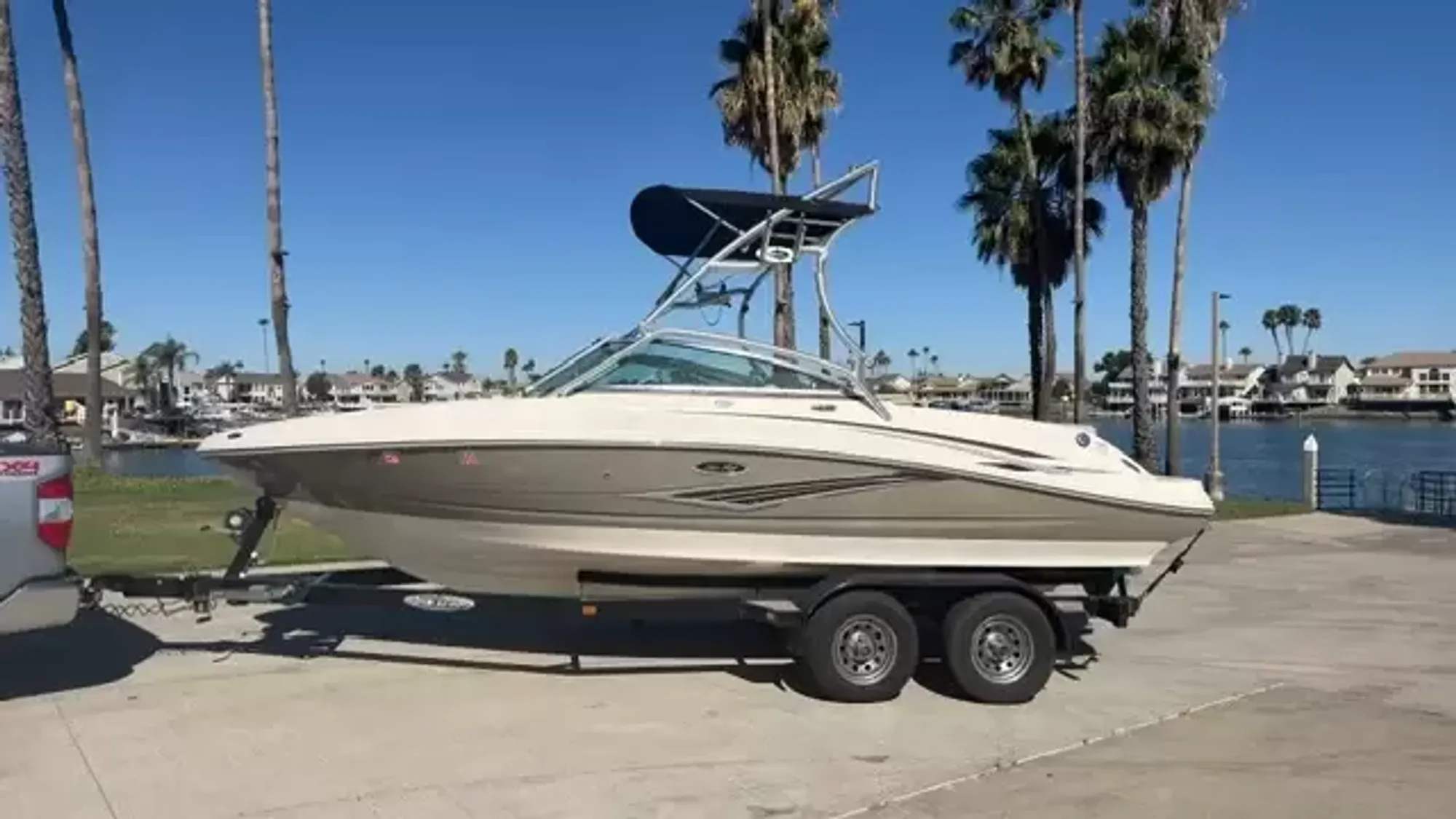 Boat gallery thumbnail 1