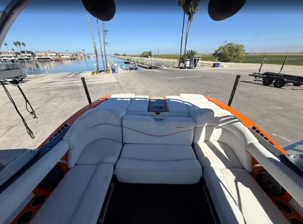 2018 Mastercraft XT21 8