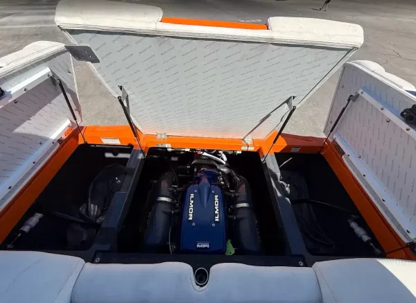 2018 Mastercraft XT21 9