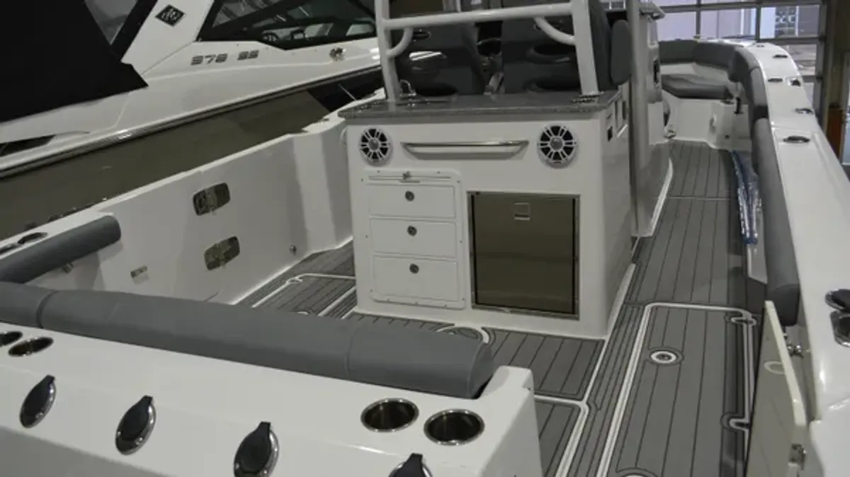 dummy-boat-img