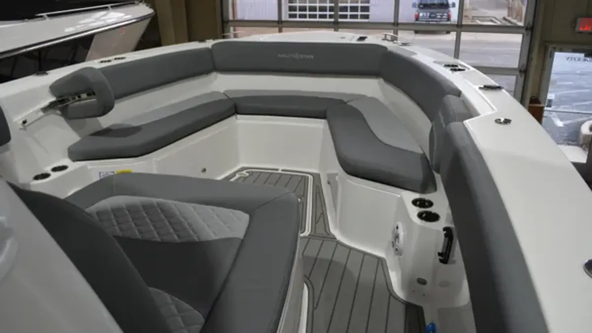 dummy-boat-img