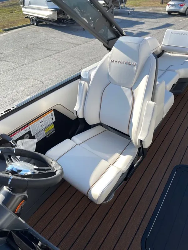 boat-detail-slider-thumb-5