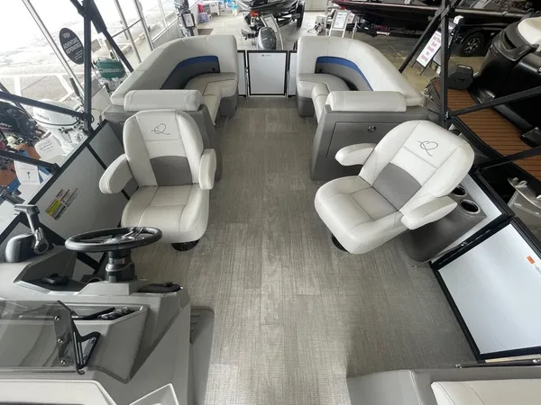 boat-detail-slider-thumb-9