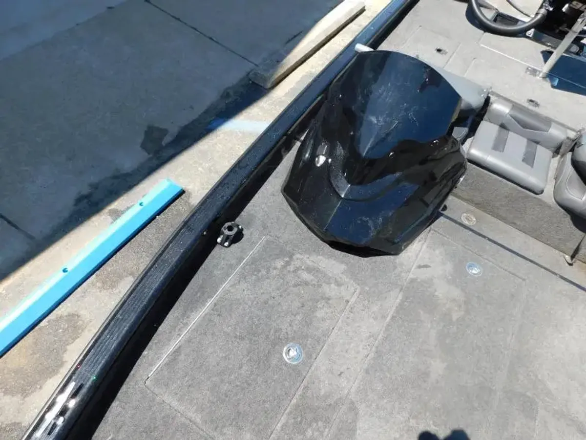 dummy-boat-img