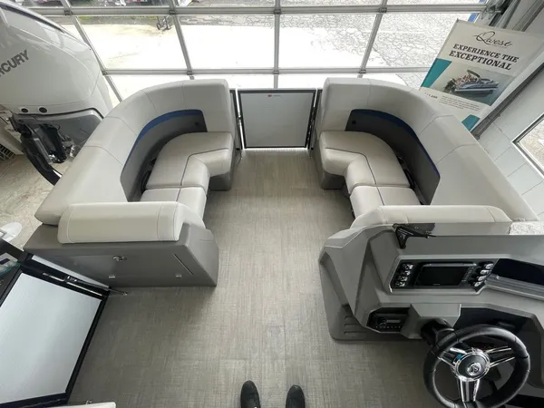 boat-detail-slider-thumb-6