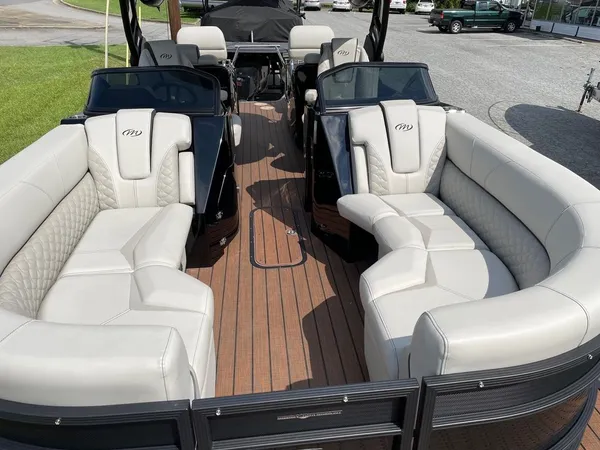 boat-detail-slider-thumb-3