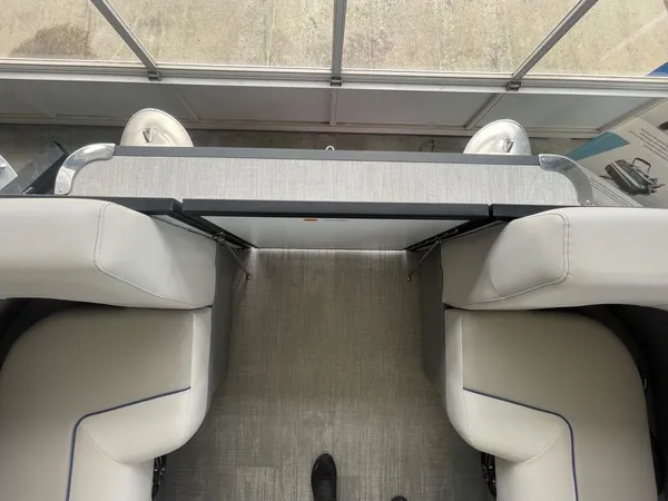 boat-detail-slider-thumb-4