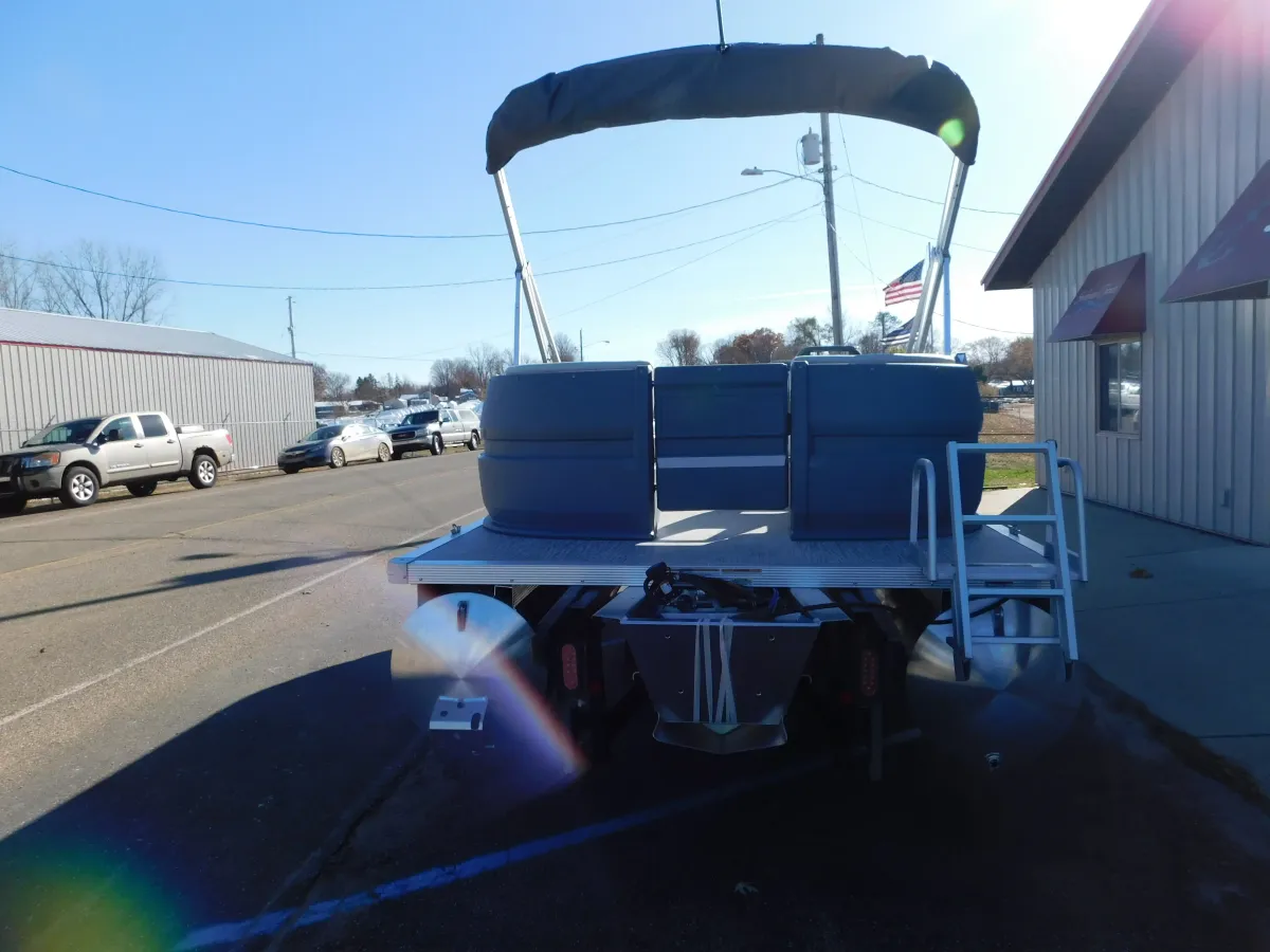 dummy-boat-img