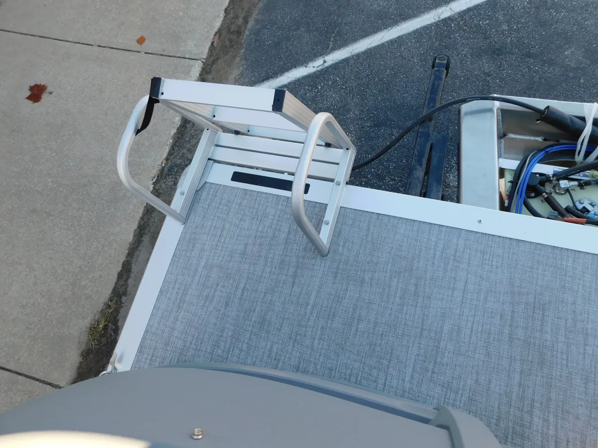 dummy-boat-img
