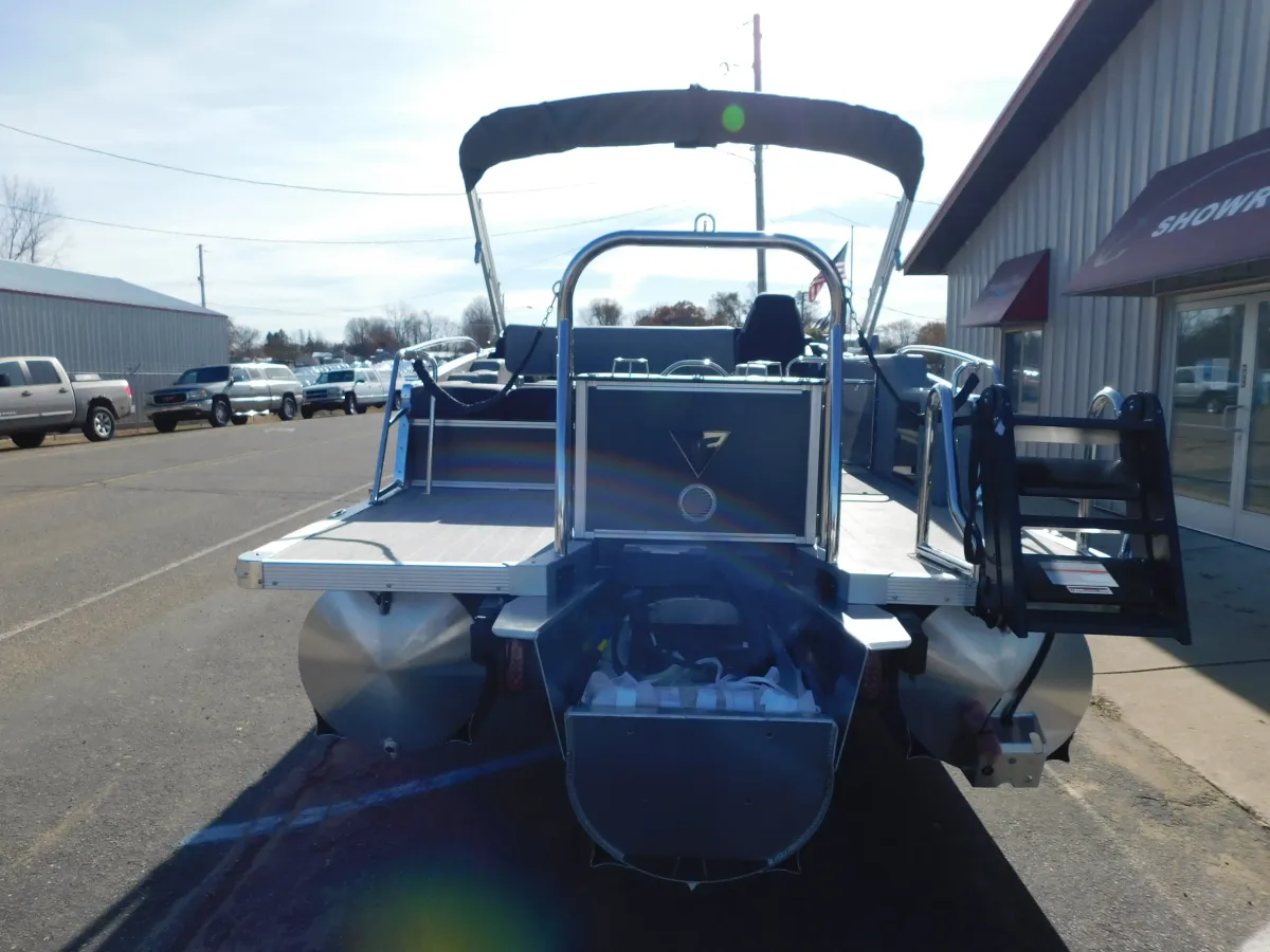 dummy-boat-img