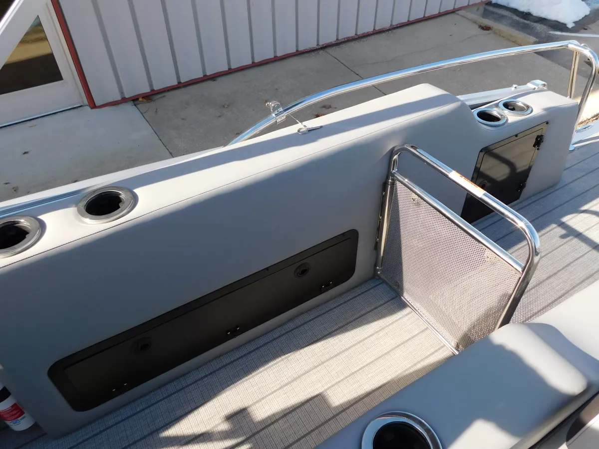 dummy-boat-img