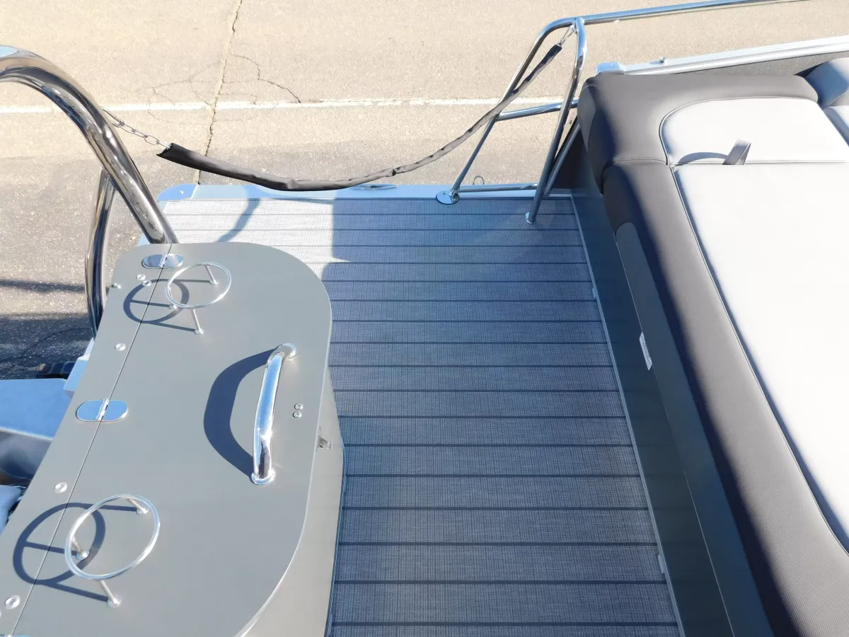 dummy-boat-img
