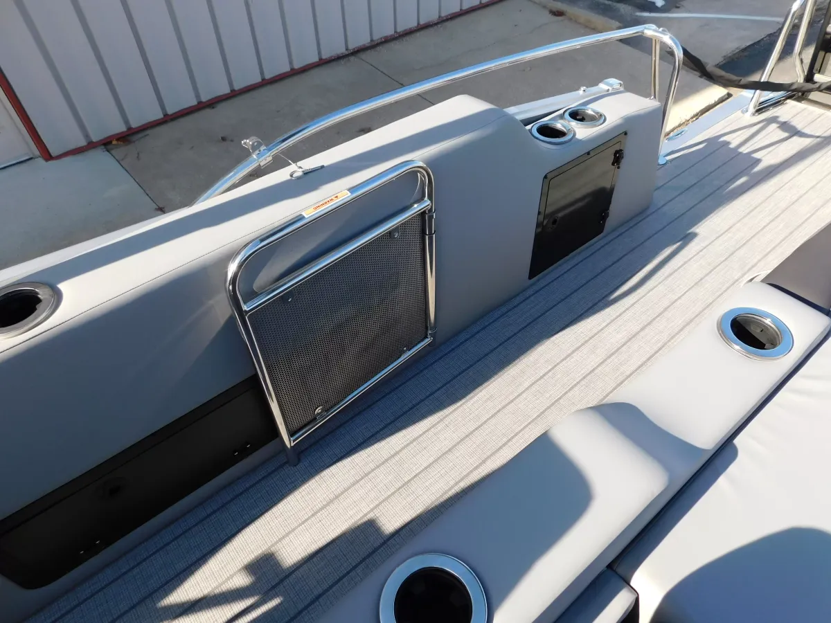 dummy-boat-img