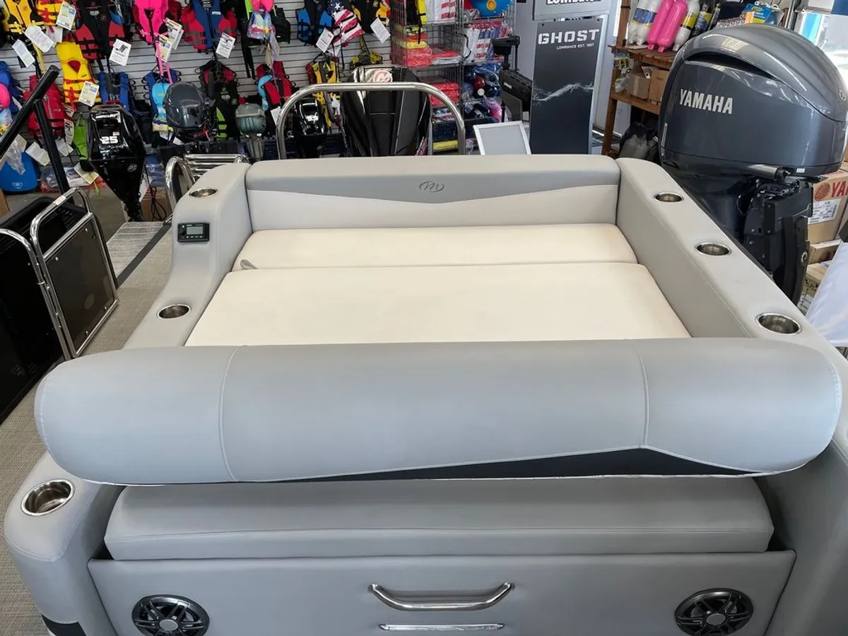 dummy-boat-img