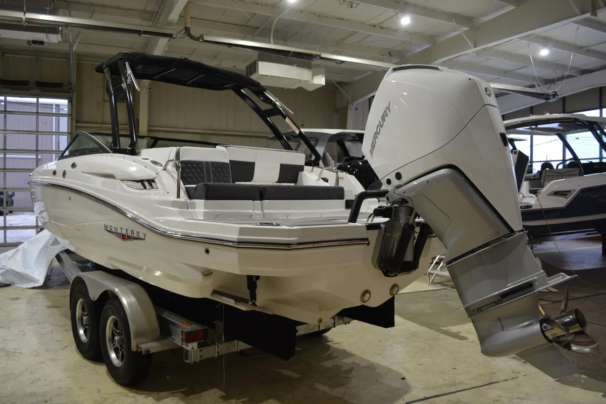 dummy-boat-img